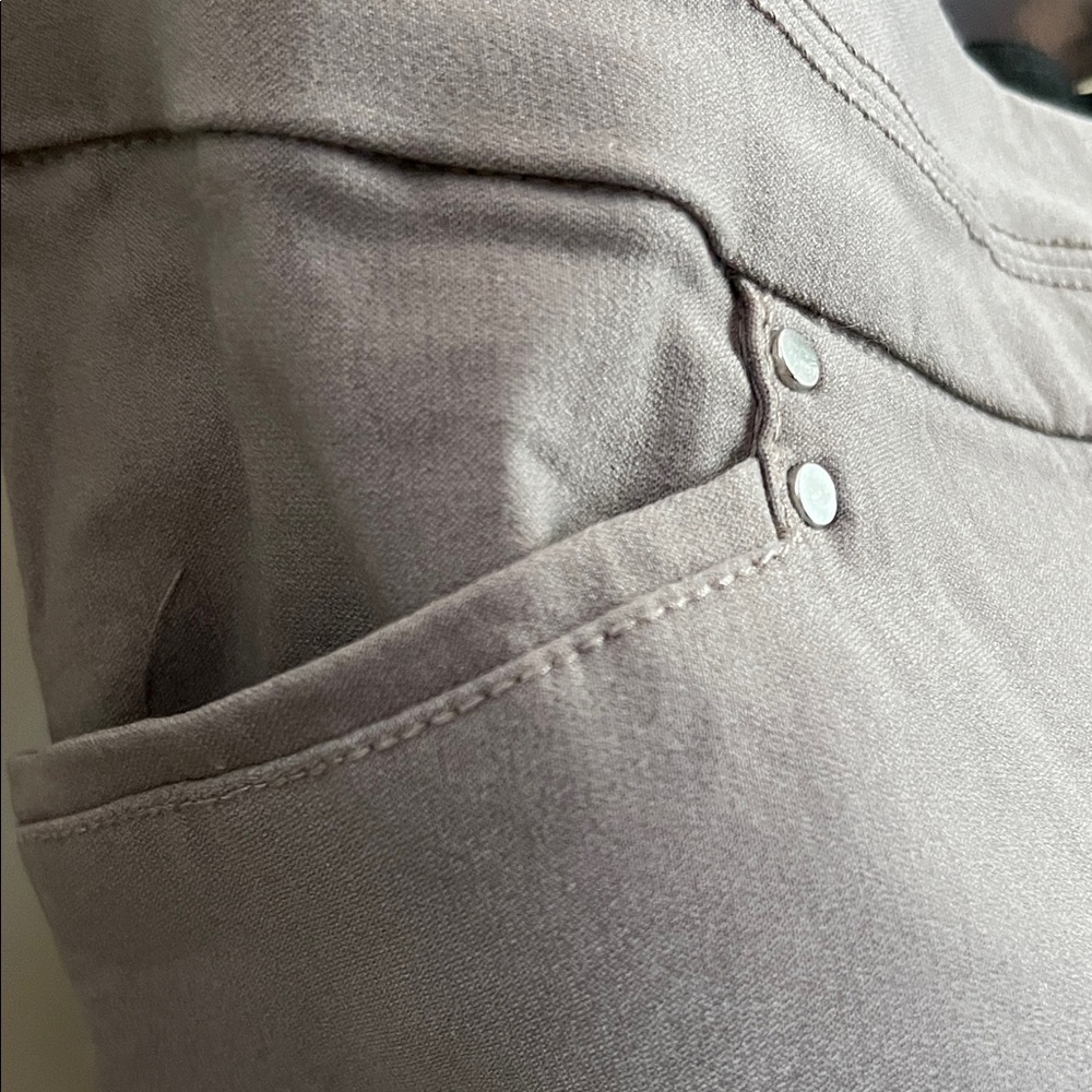 Classic Tailored Shorts in Taupe